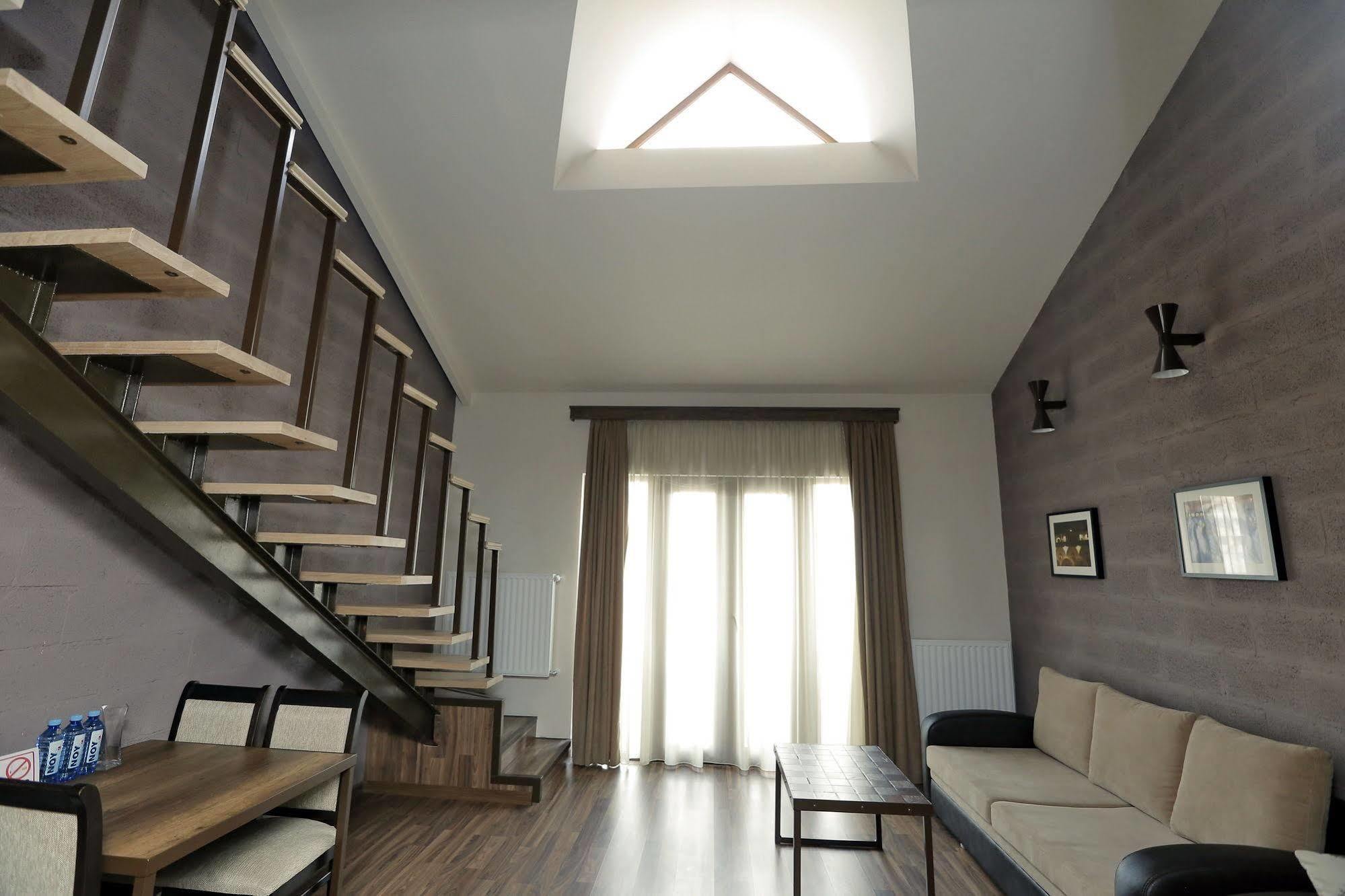 Grammy Apartments City Center Jerevan Exteriör bild