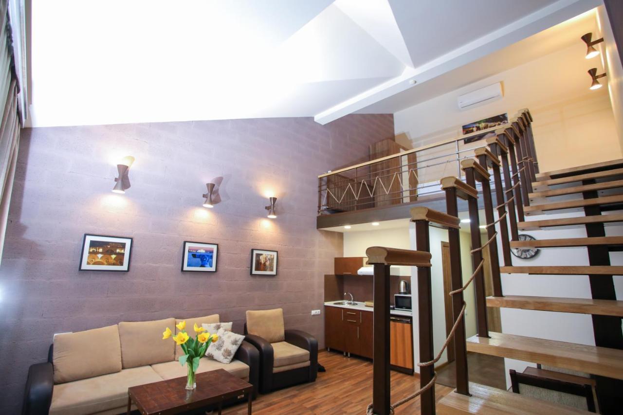 Grammy Apartments City Center Jerevan Exteriör bild