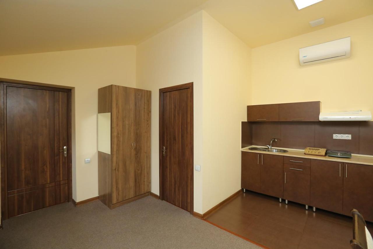 Grammy Apartments City Center Jerevan Exteriör bild